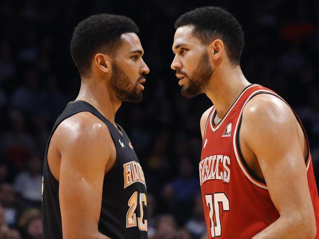 “九游app_ 历史经典：那些经典球员的巅峰对决”，nba历史经典球队